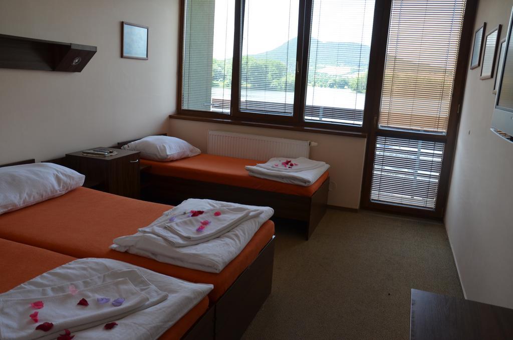 Resort Marina Labe Lovosice Rom bilde