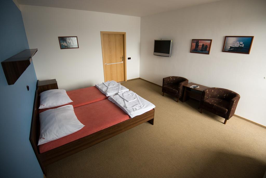 Resort Marina Labe Lovosice Rom bilde